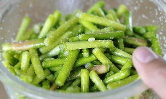 蒜苔网红,舌尖上的新宠，火爆网络的风味传奇