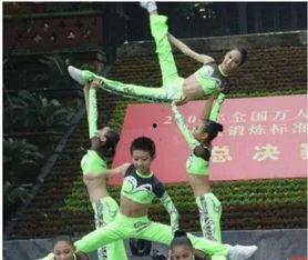 明星劈叉视频,惊艳瞬间，展现柔韧极限