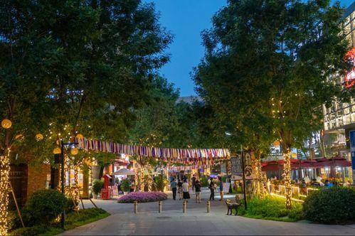 巧克力网红小镇打卡文案,甜蜜打卡，品味浪漫时光