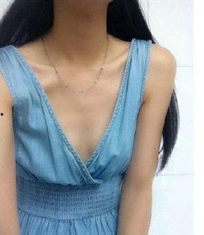 微博大胸老王网红照片,微博照片中的性感魅力